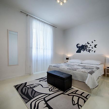 Apartment Jure Vis Bagian luar foto